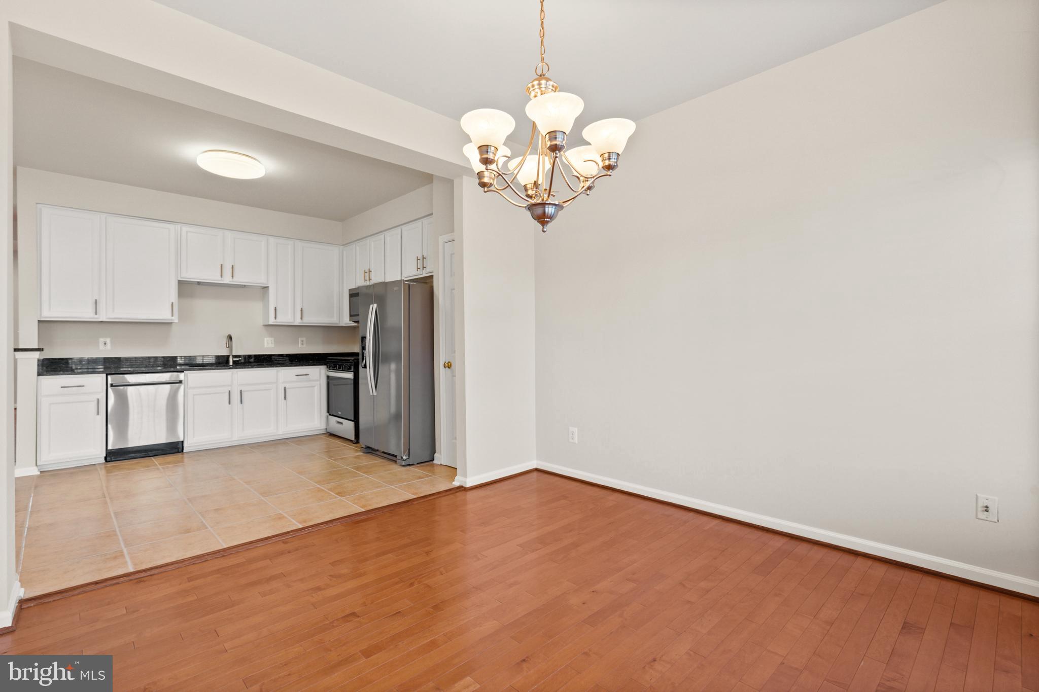 COMPTON VILLAGE - Residential