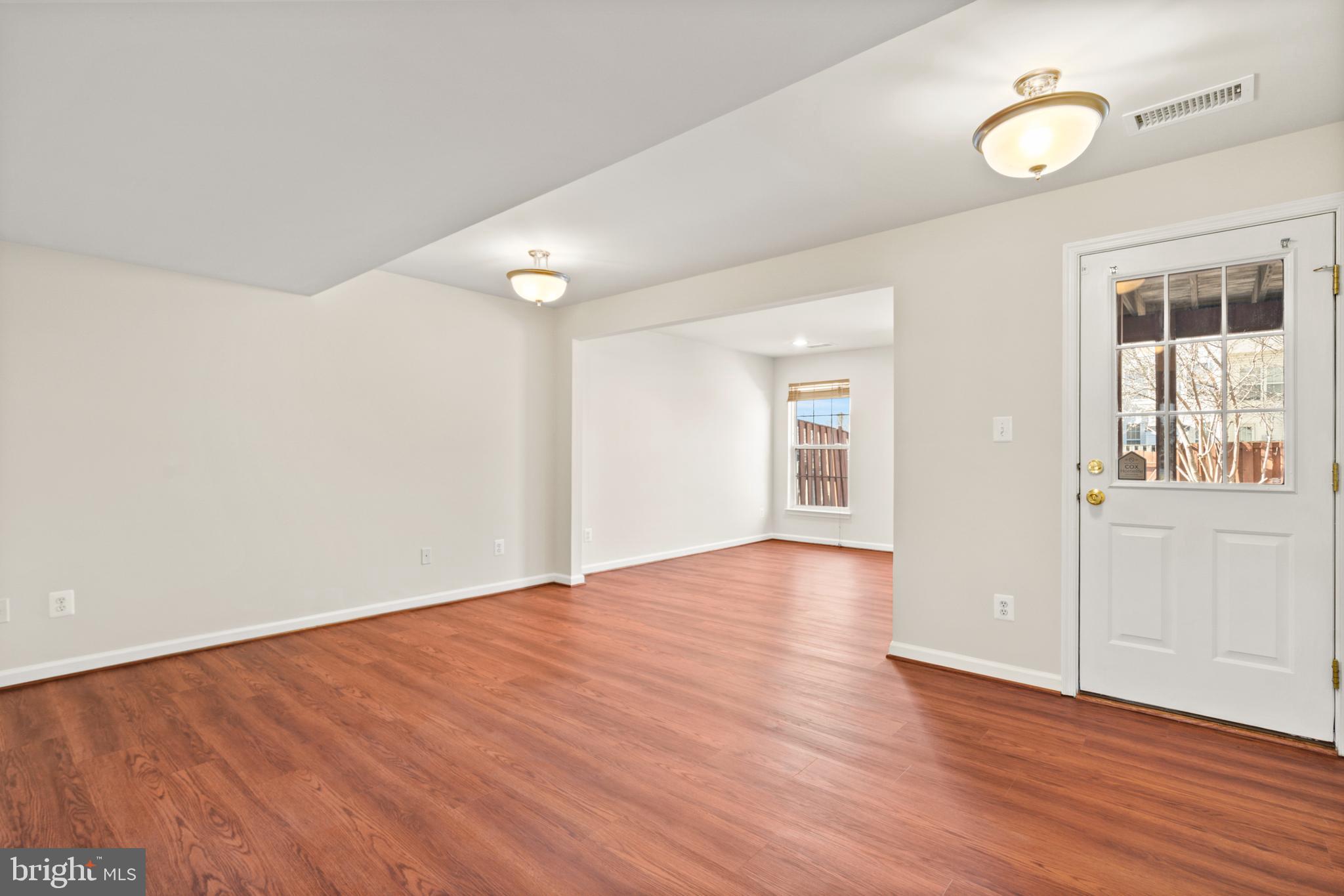 COMPTON VILLAGE - Residential