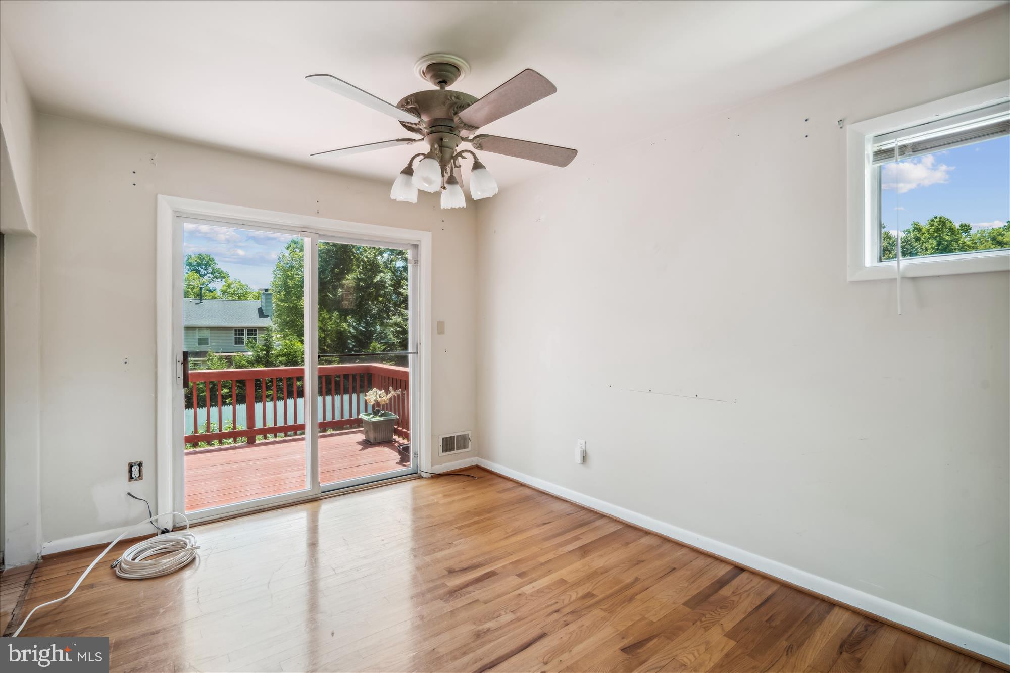 HIGH POINT HEIGHTS - Residential