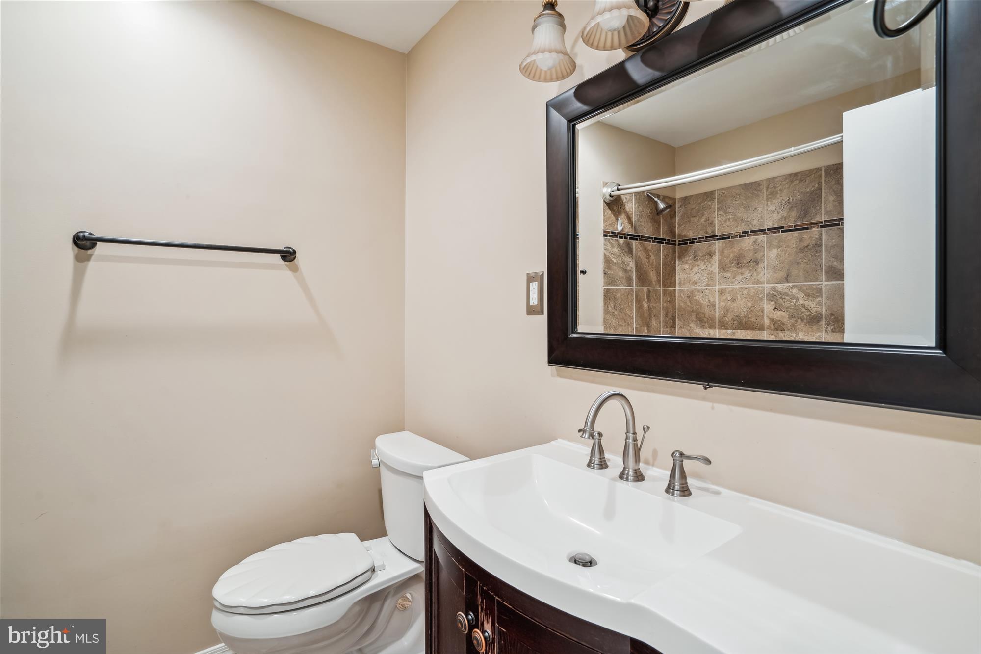 HIGH POINT HEIGHTS - Residential