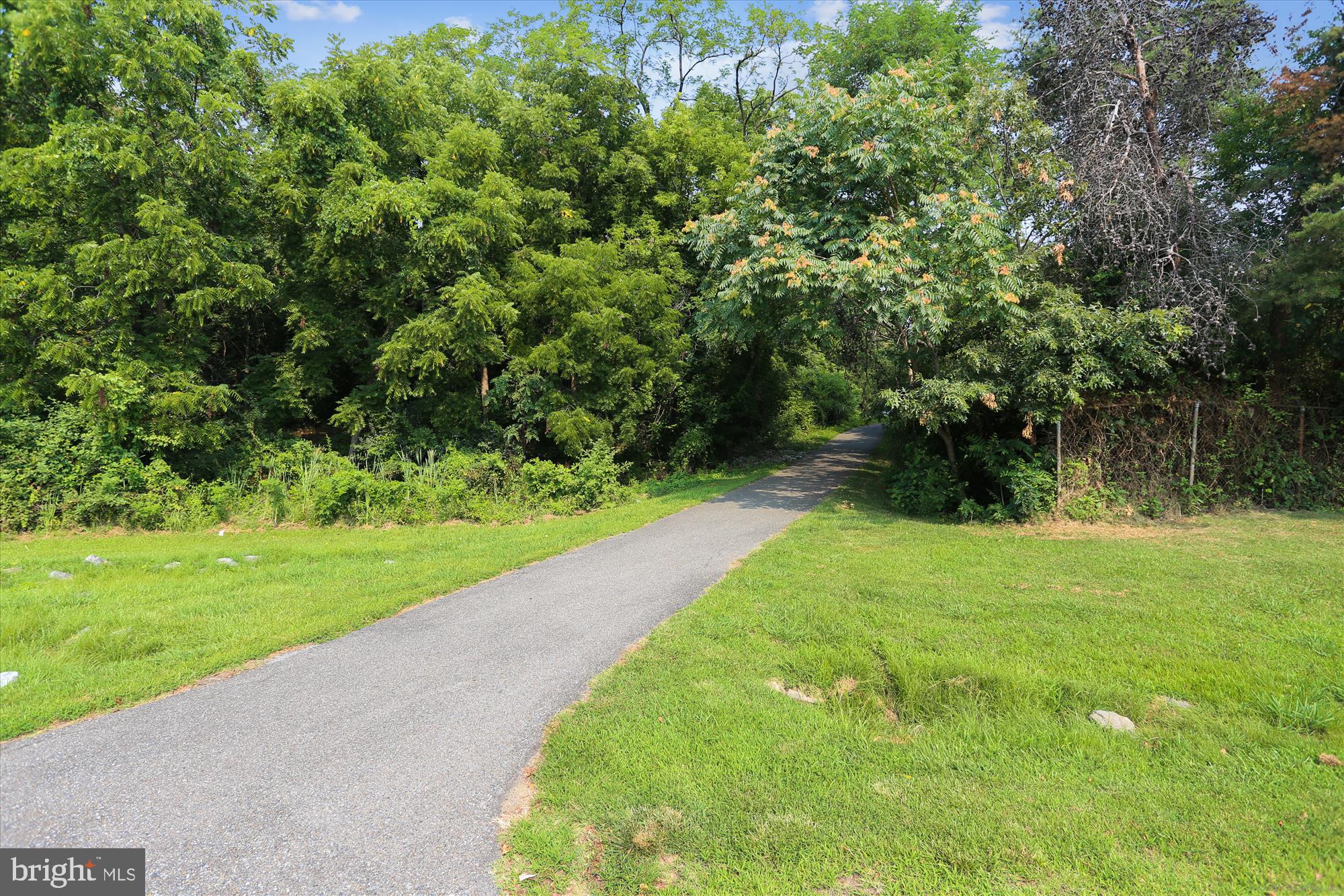 HIGH POINT HEIGHTS - Residential