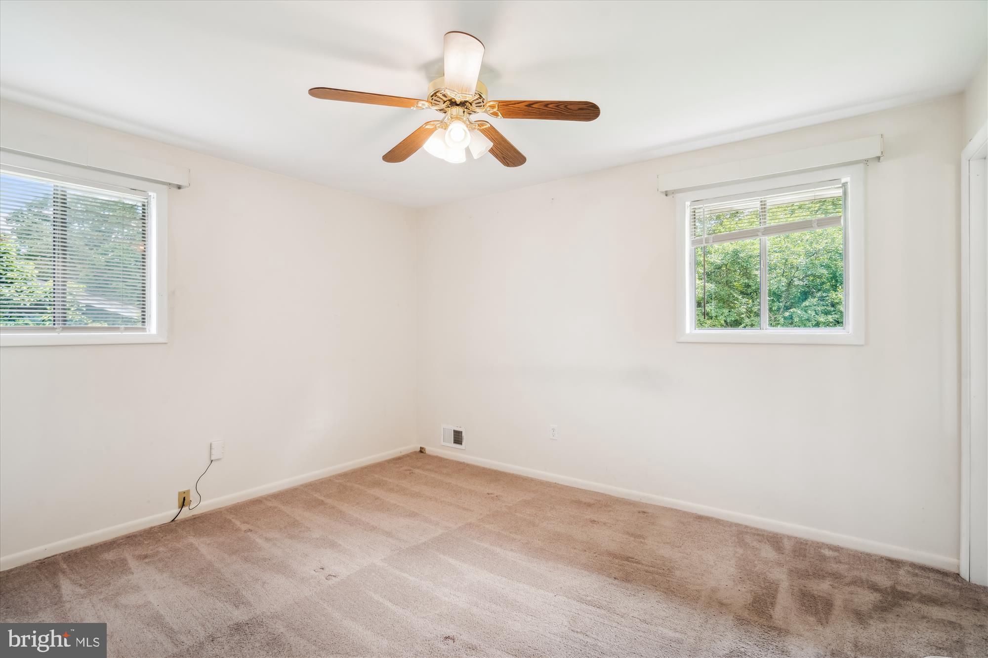 HIGH POINT HEIGHTS - Residential