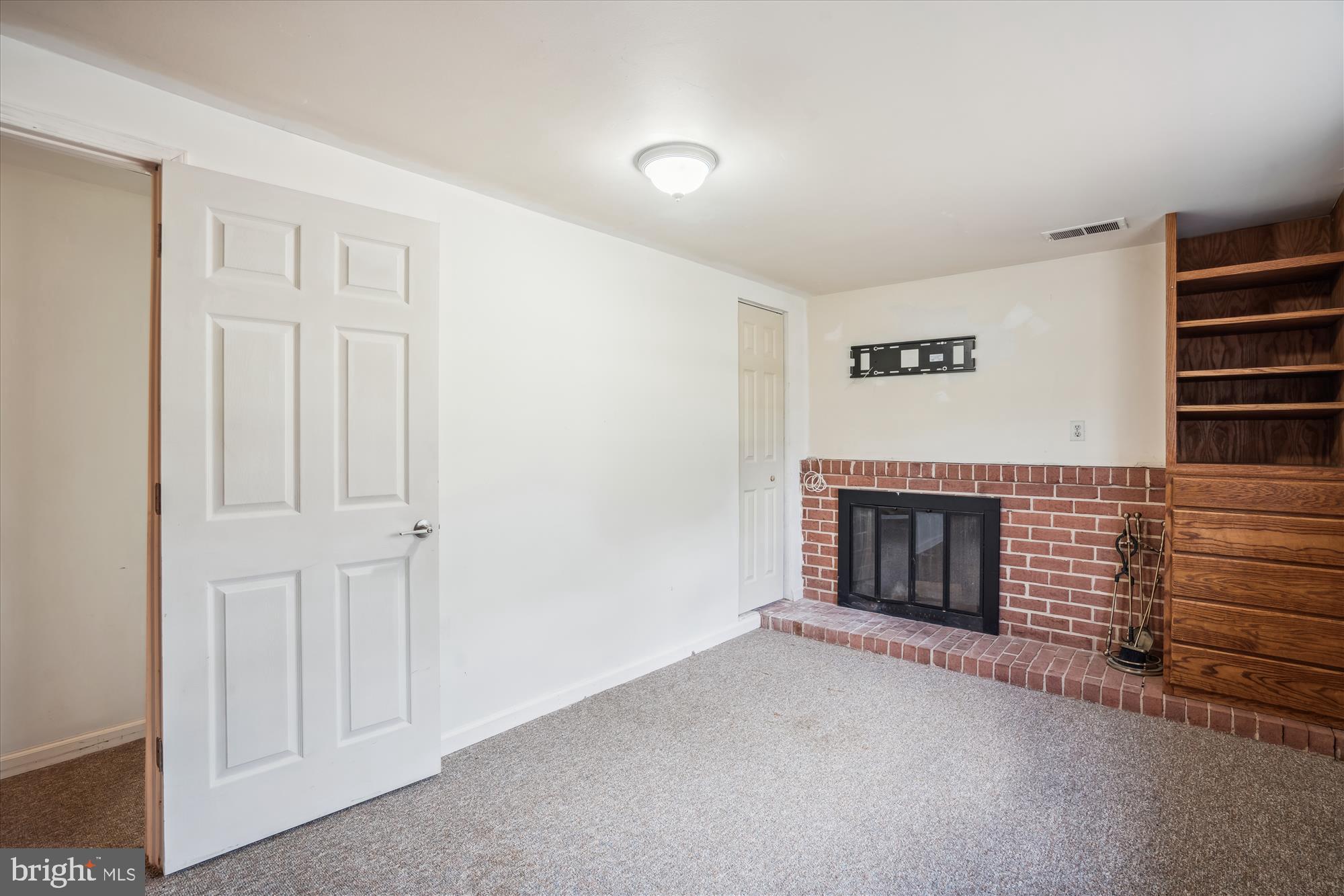 HIGH POINT HEIGHTS - Residential