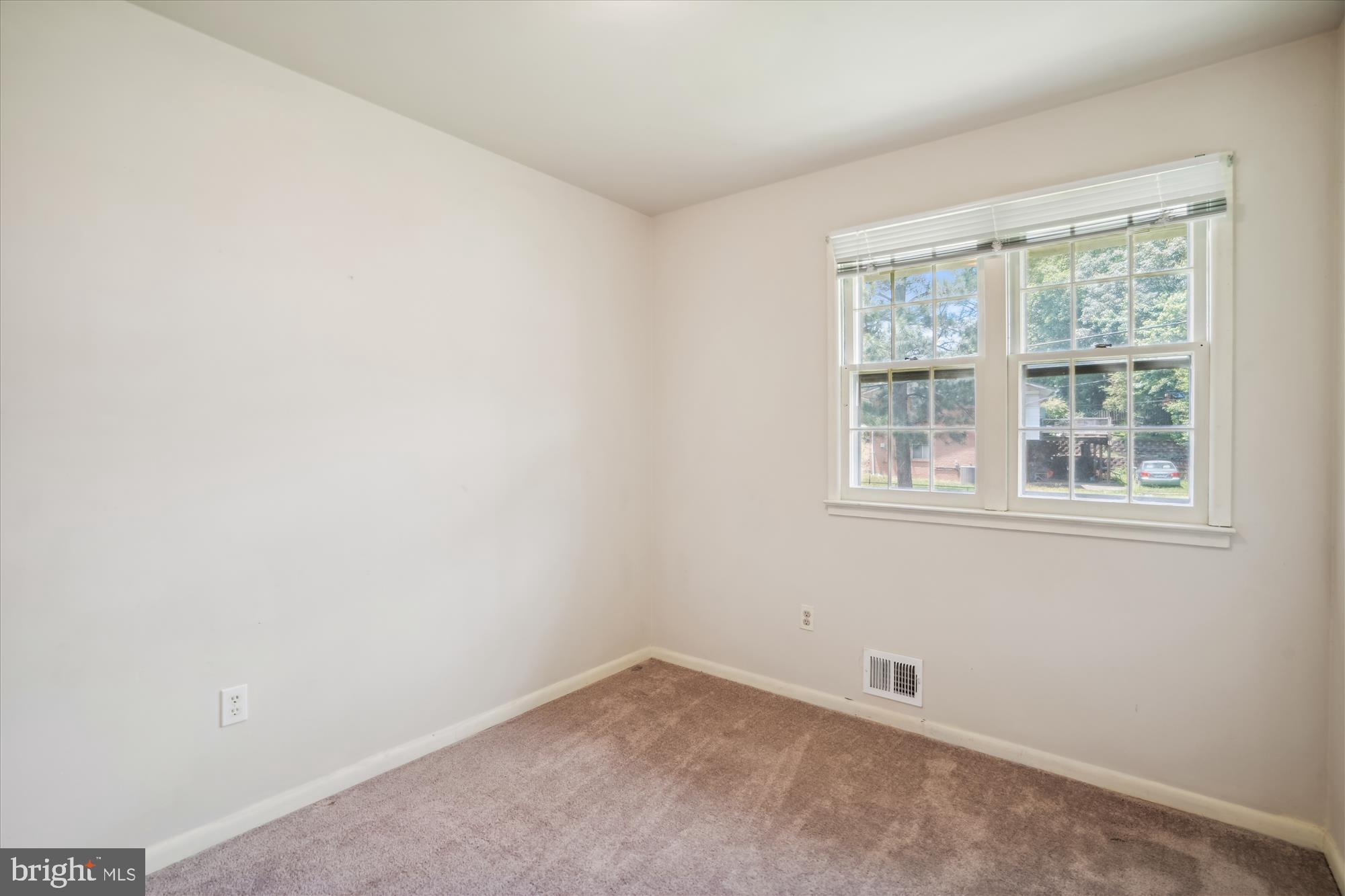 HIGH POINT HEIGHTS - Residential