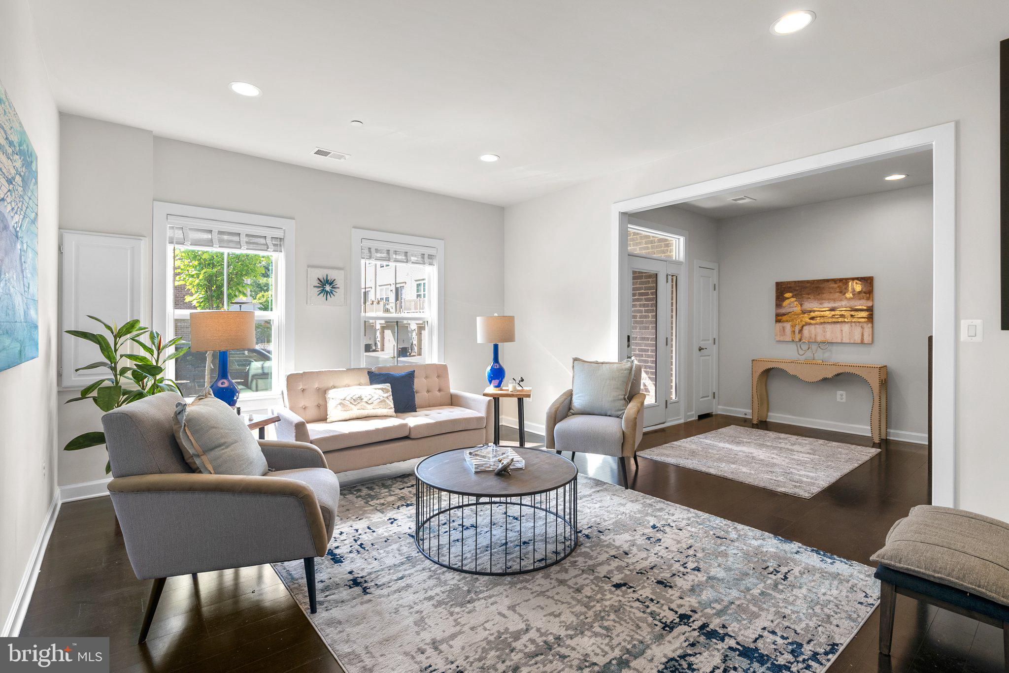 GREENBELT STATION - Residential