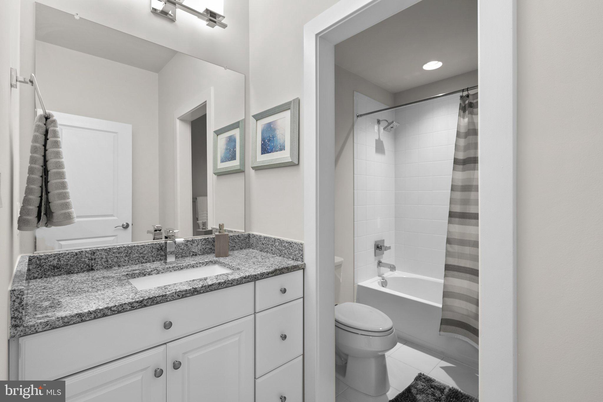 GREENBELT STATION - Residential