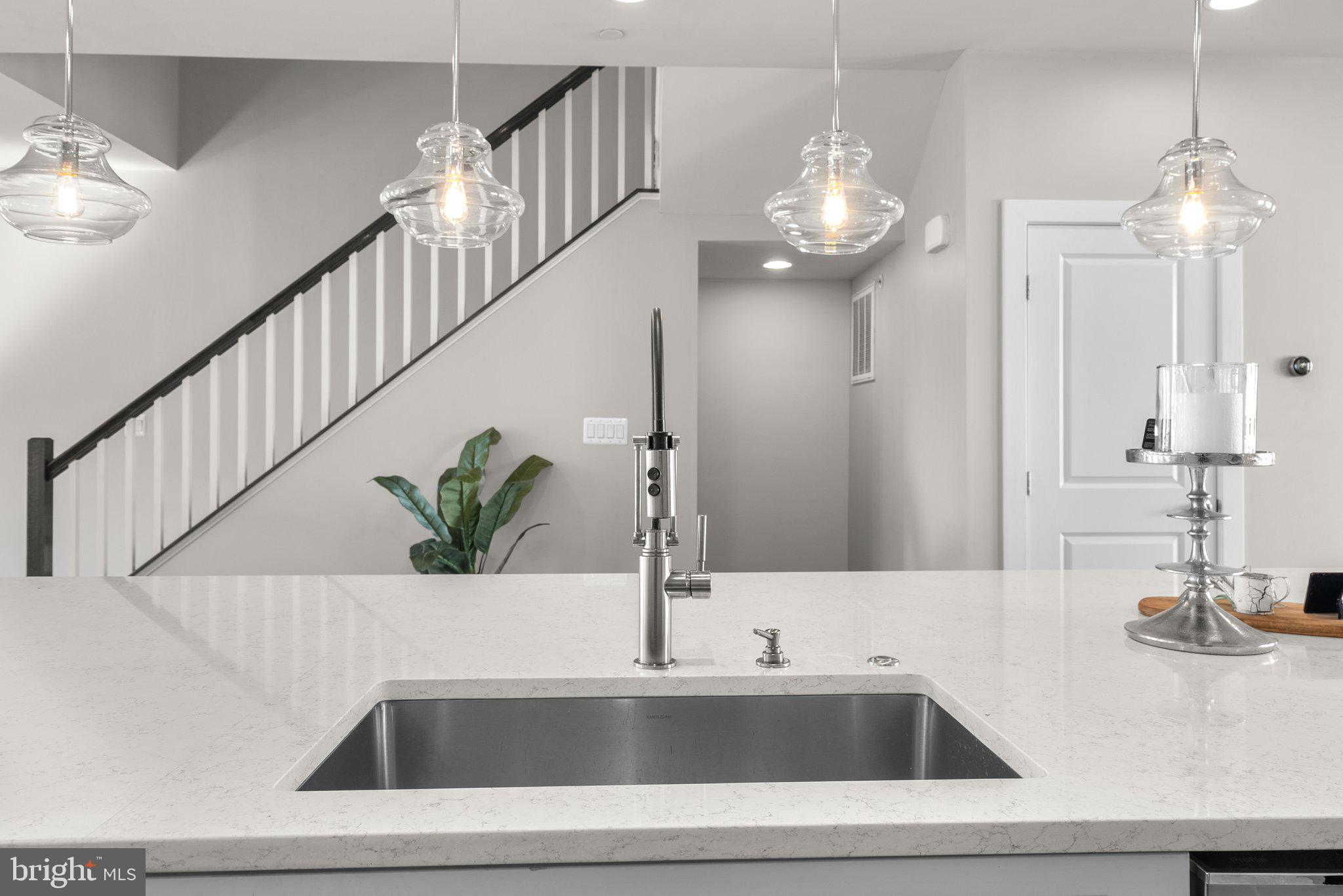 GREENBELT STATION - Residential