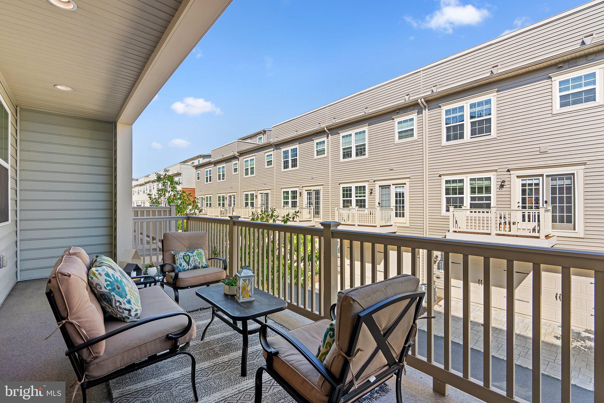 GREENBELT STATION - Residential