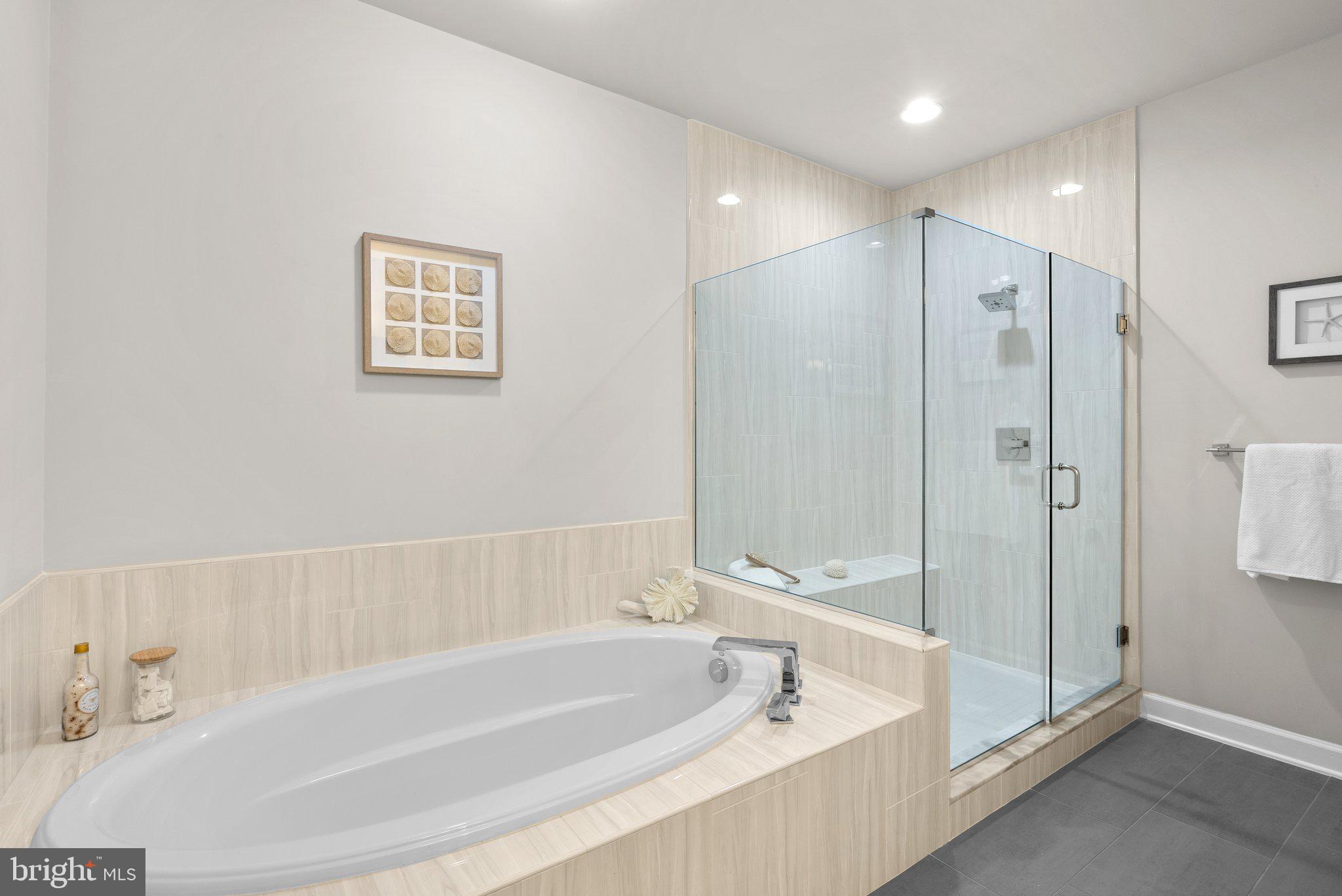 GREENBELT STATION - Residential