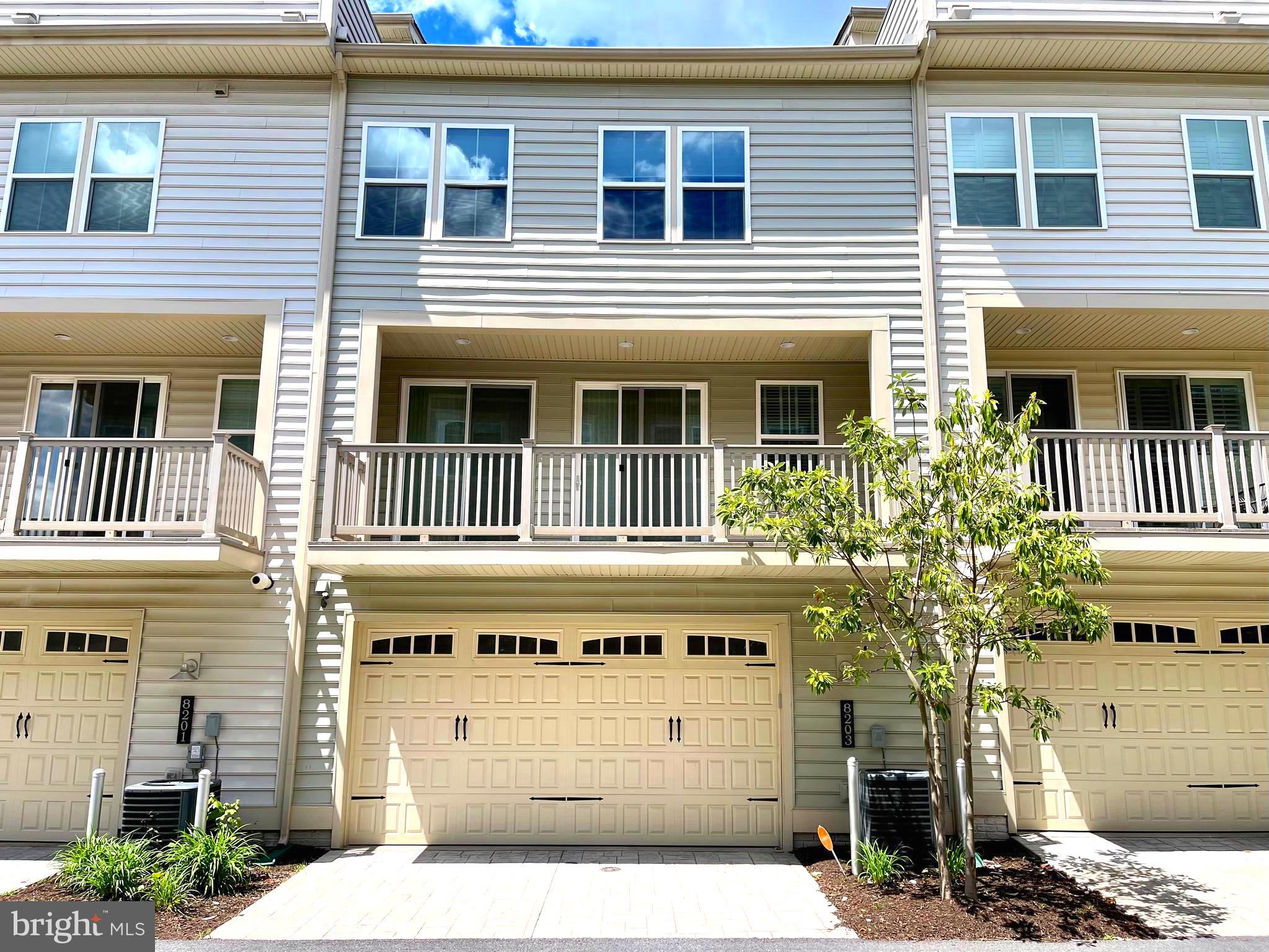 GREENBELT STATION - Residential