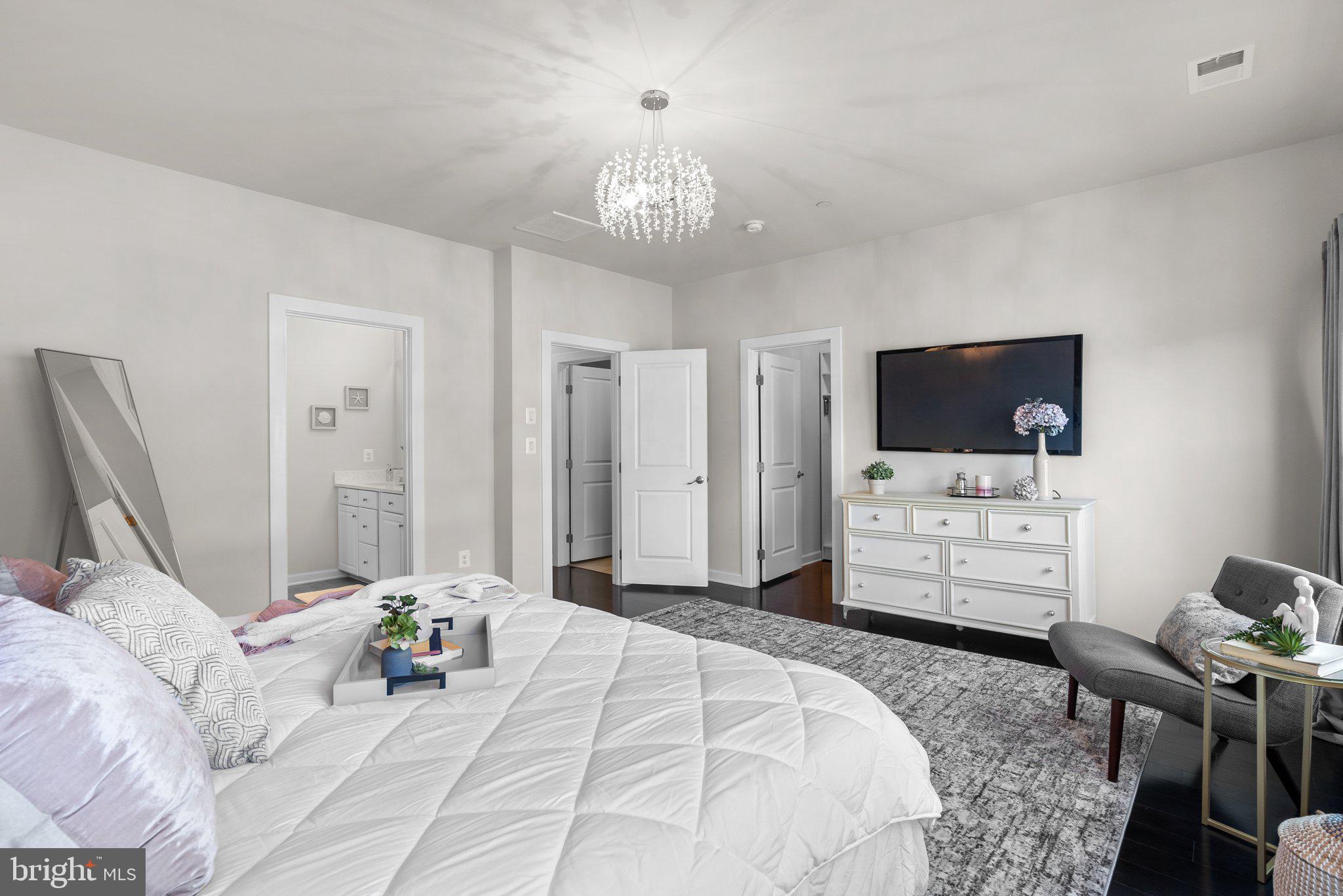 GREENBELT STATION - Residential