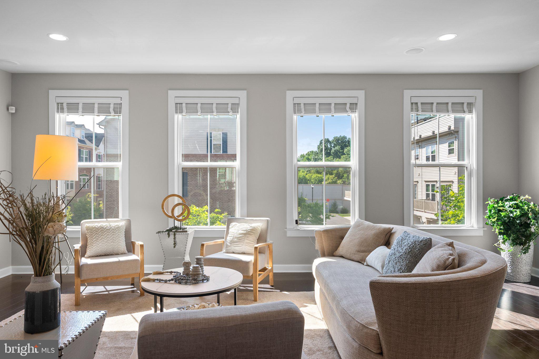 GREENBELT STATION - Residential