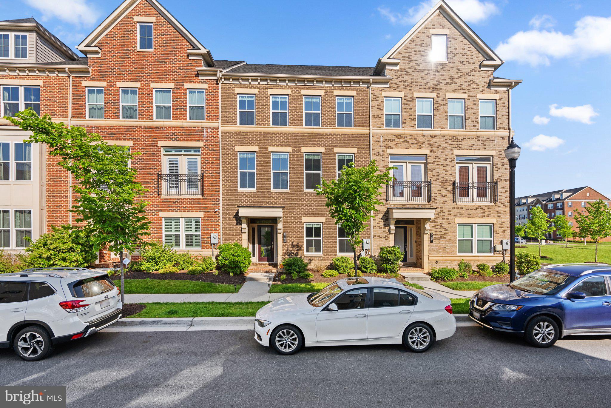 GREENBELT STATION - Residential