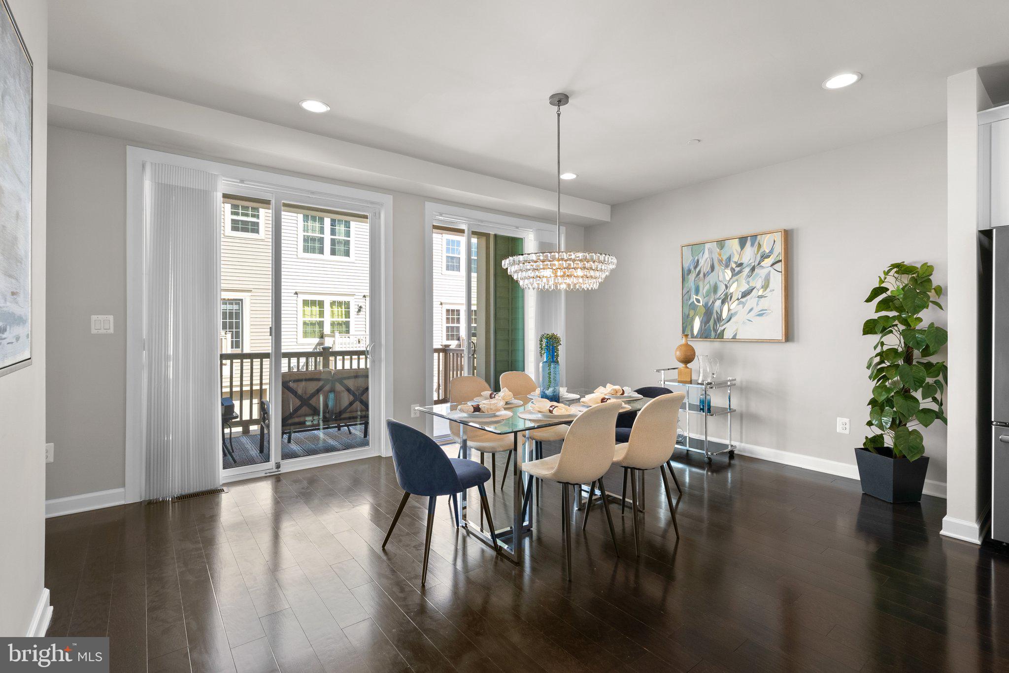 GREENBELT STATION - Residential