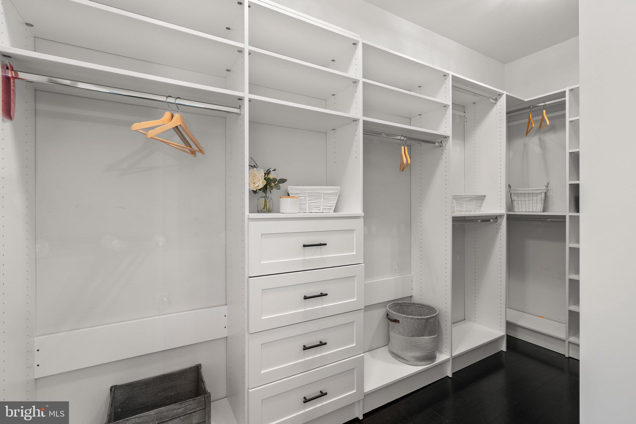 GREENBELT STATION - Residential