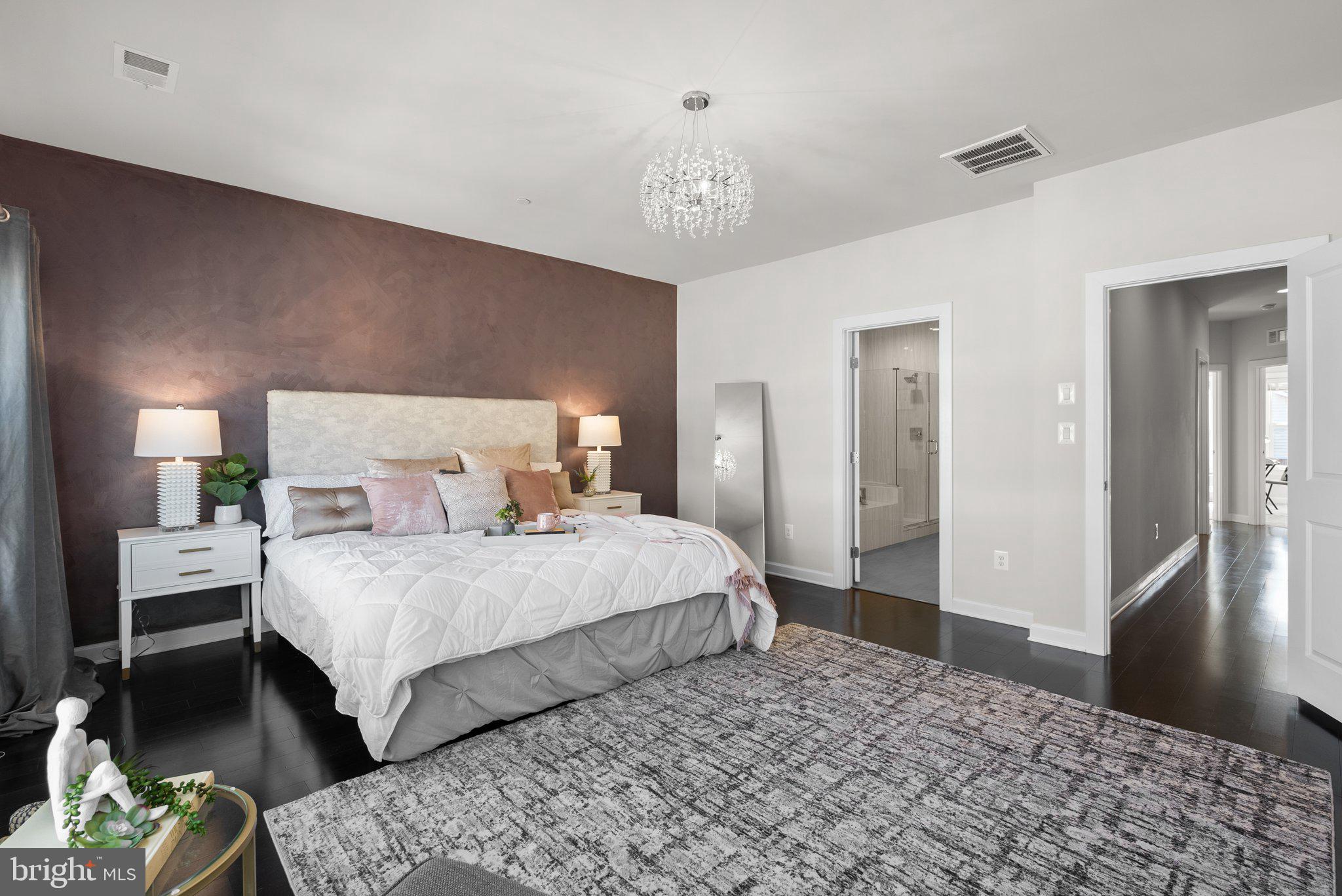 GREENBELT STATION - Residential