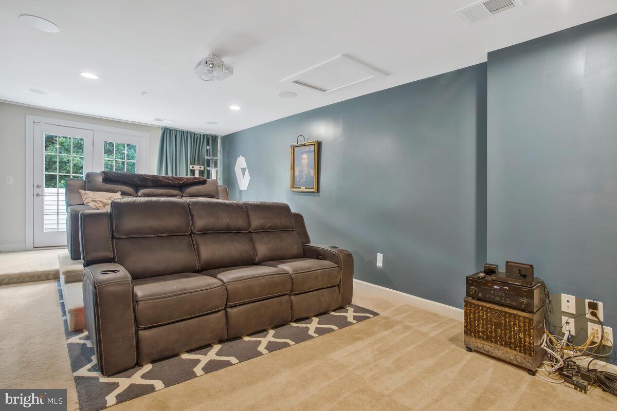 PARKSIDE - Residential