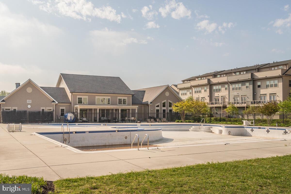 PARKSIDE - Residential