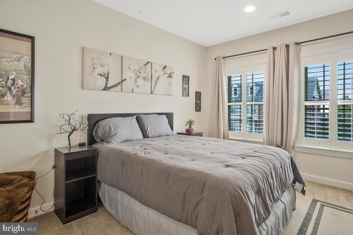 PARKSIDE - Residential