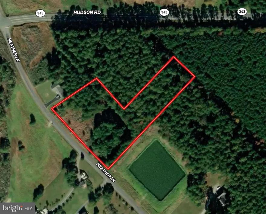 Build your dream estate in an exclusive Eastern Shore setting.
Just 15 minutes from historic Cambridge, this 5.99-acre homesite offers rare privacy within a sought-after development surrounded by newly built, high-value residences — some of them on the water. The expansive lot provides endless design potential for a custom home or retreat, nestled among mature trees for a sense of seclusion and tranquility.
Enjoy the convenience of a quaint corner market just steps away, while the surrounding community reflects pride of ownership and timeless coastal charm. This is a prime opportunity to secure acreage in a location that perfectly balances peace, prestige, and proximity to the city.