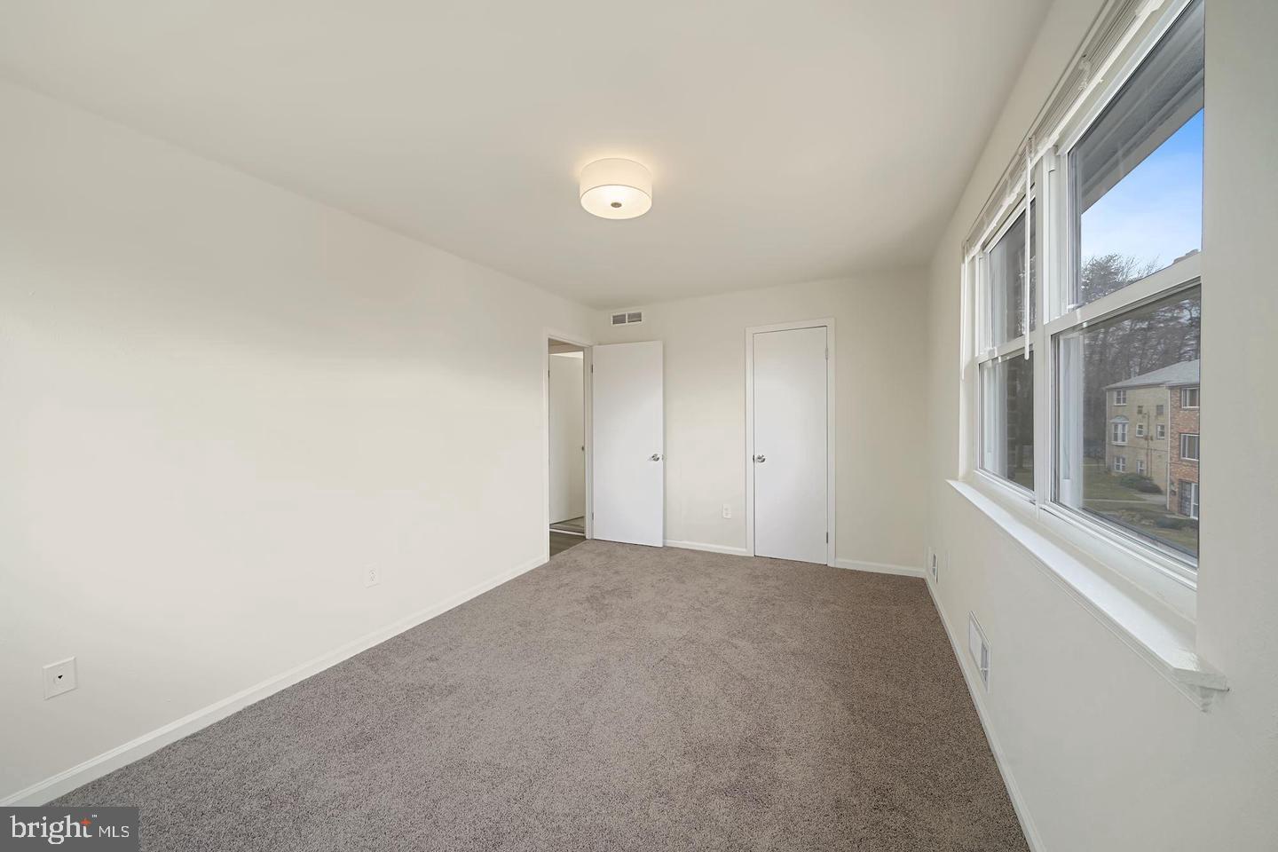 ADDISON ROAD SOUTH - Residential