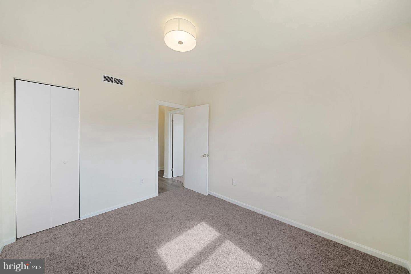 ADDISON ROAD SOUTH - Residential