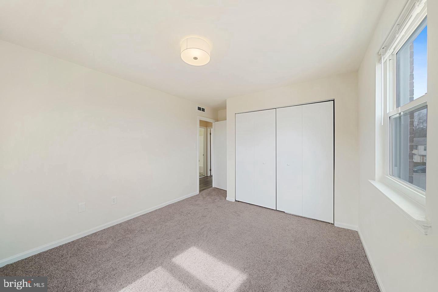 ADDISON ROAD SOUTH - Residential