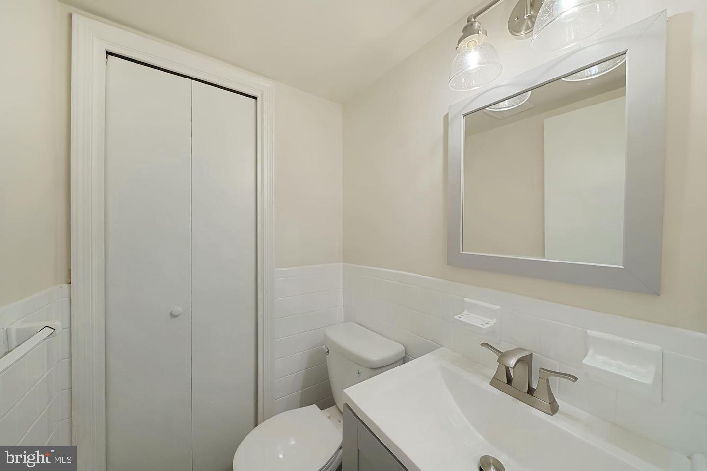 ADDISON ROAD SOUTH - Residential