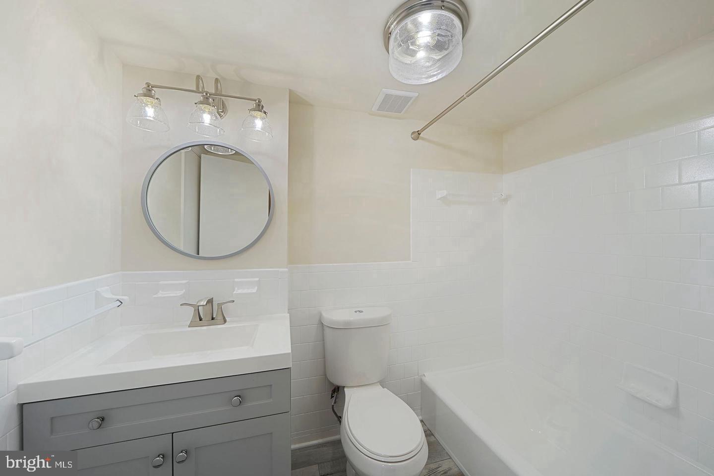 ADDISON ROAD SOUTH - Residential