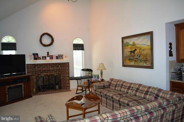 MEADOWBROOK SUB - Residential