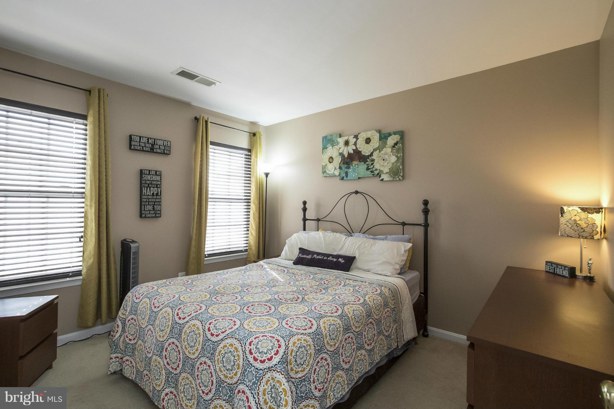 INDEPENDENCE - Residential