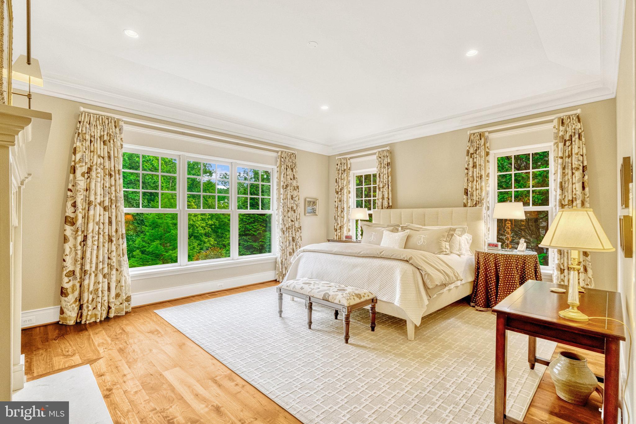 LANGLEY FOREST - Residential