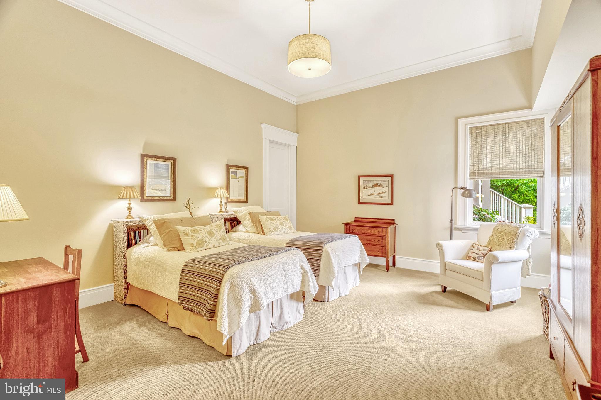 LANGLEY FOREST - Residential