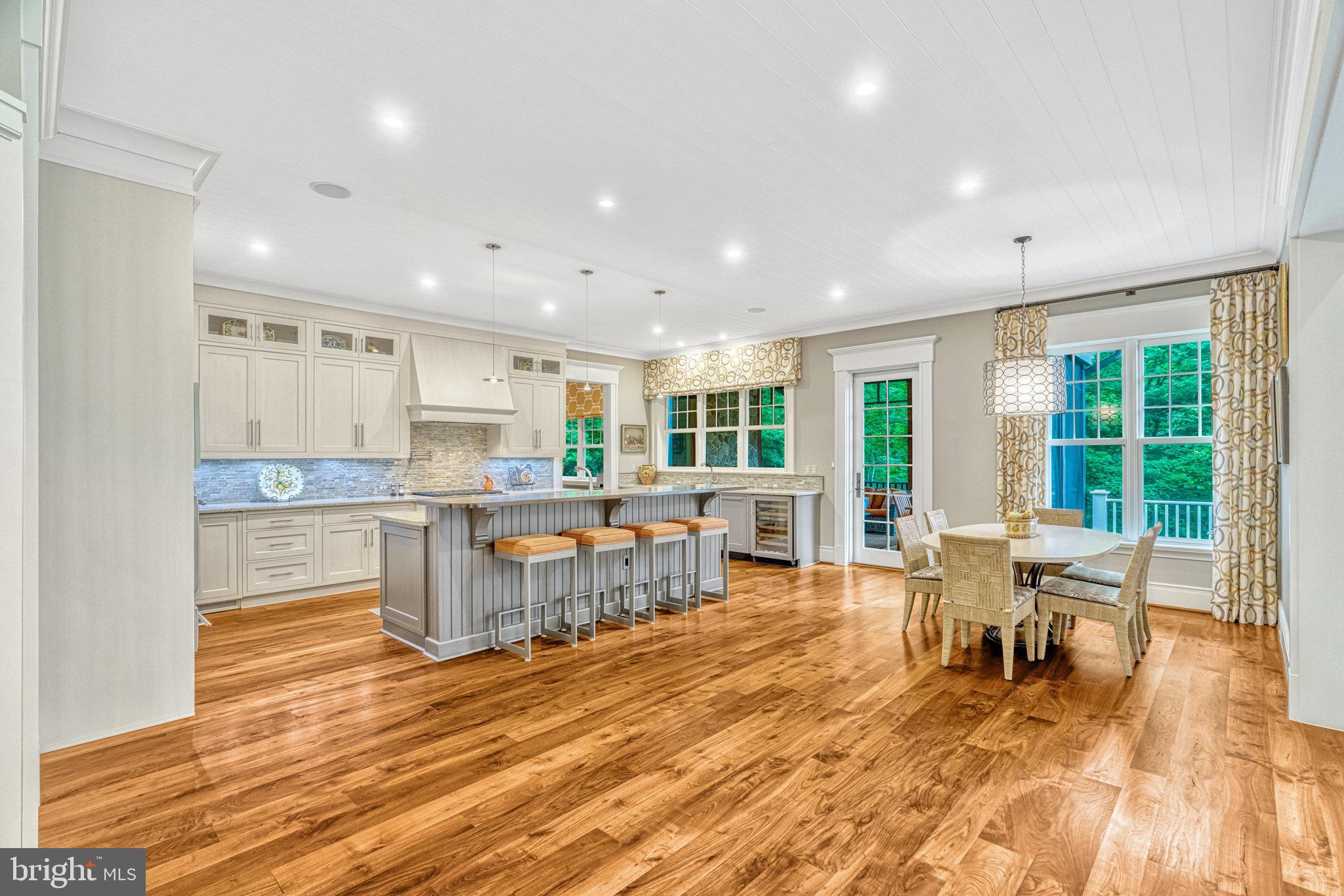 LANGLEY FOREST - Residential