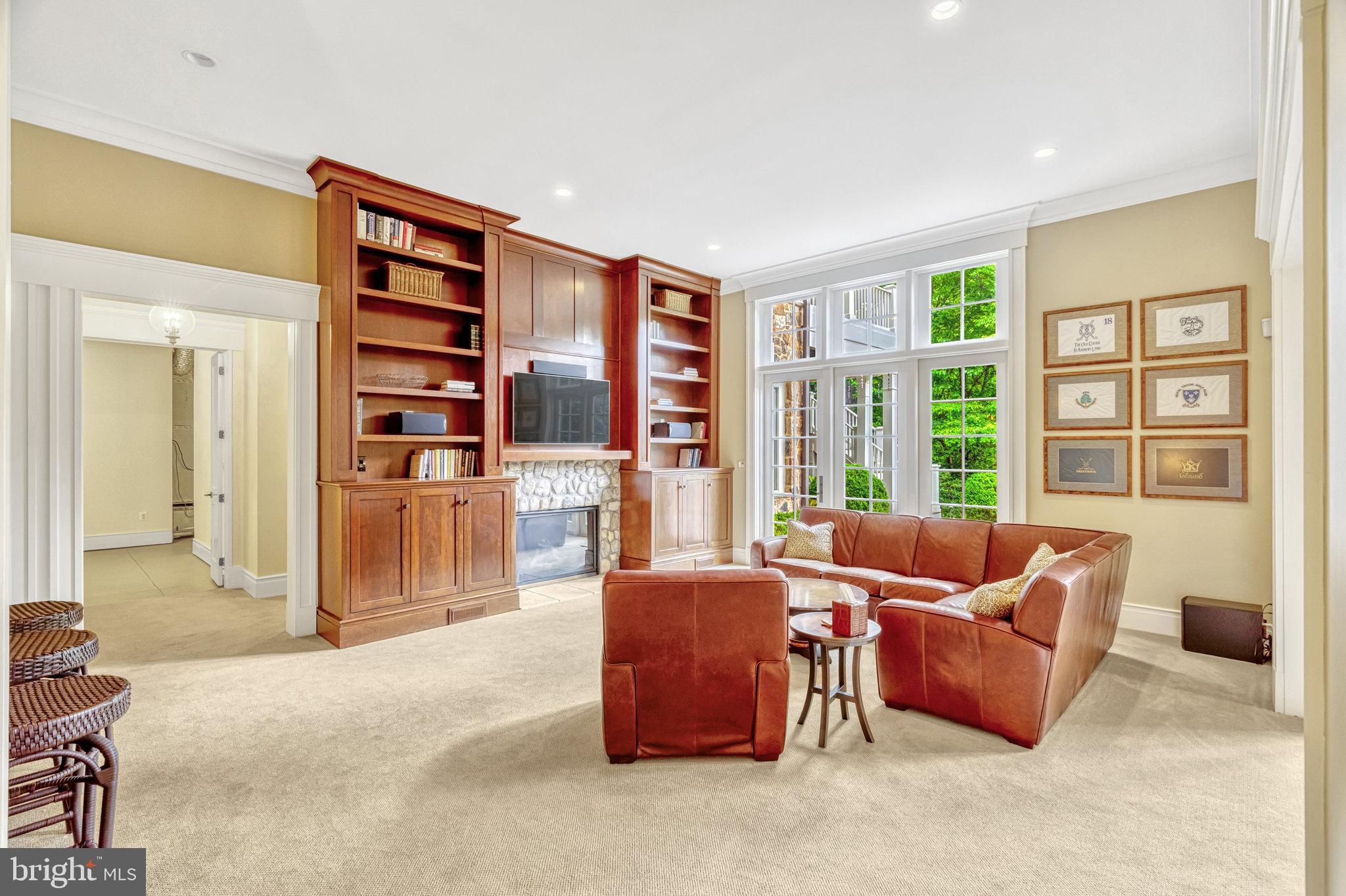 LANGLEY FOREST - Residential