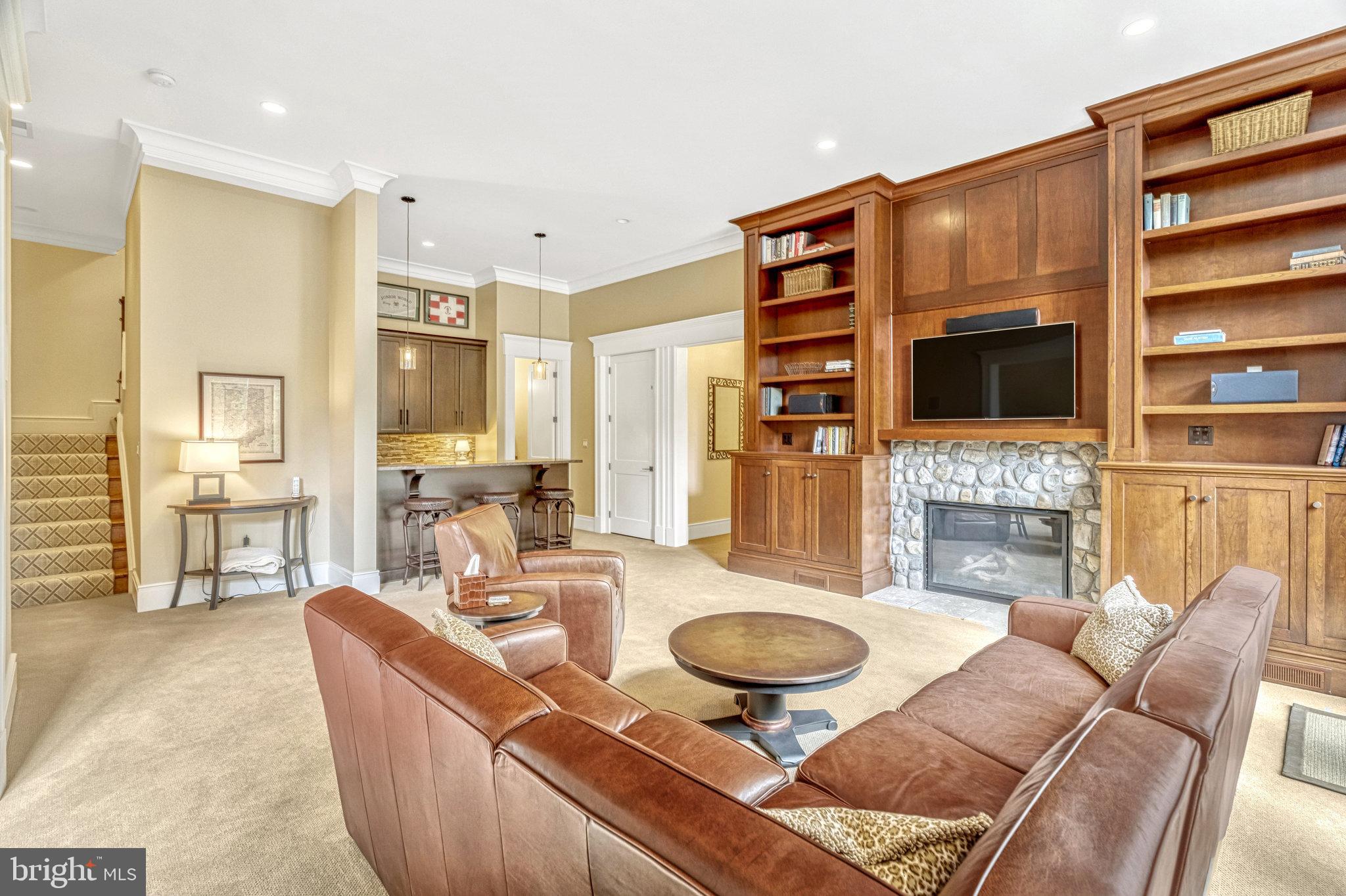 LANGLEY FOREST - Residential