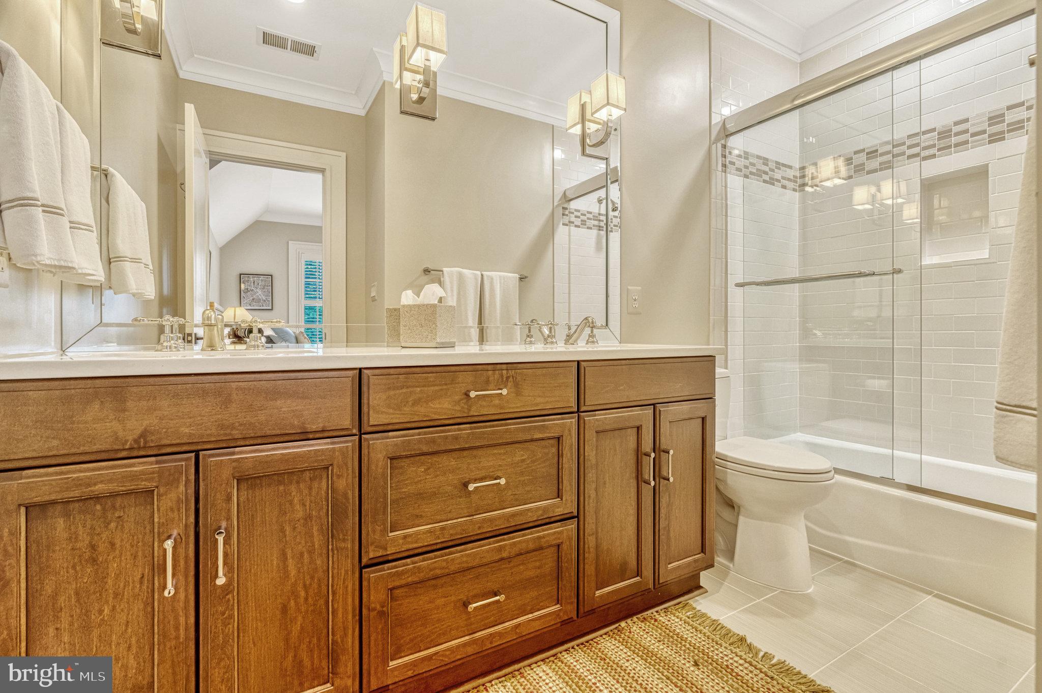 LANGLEY FOREST - Residential