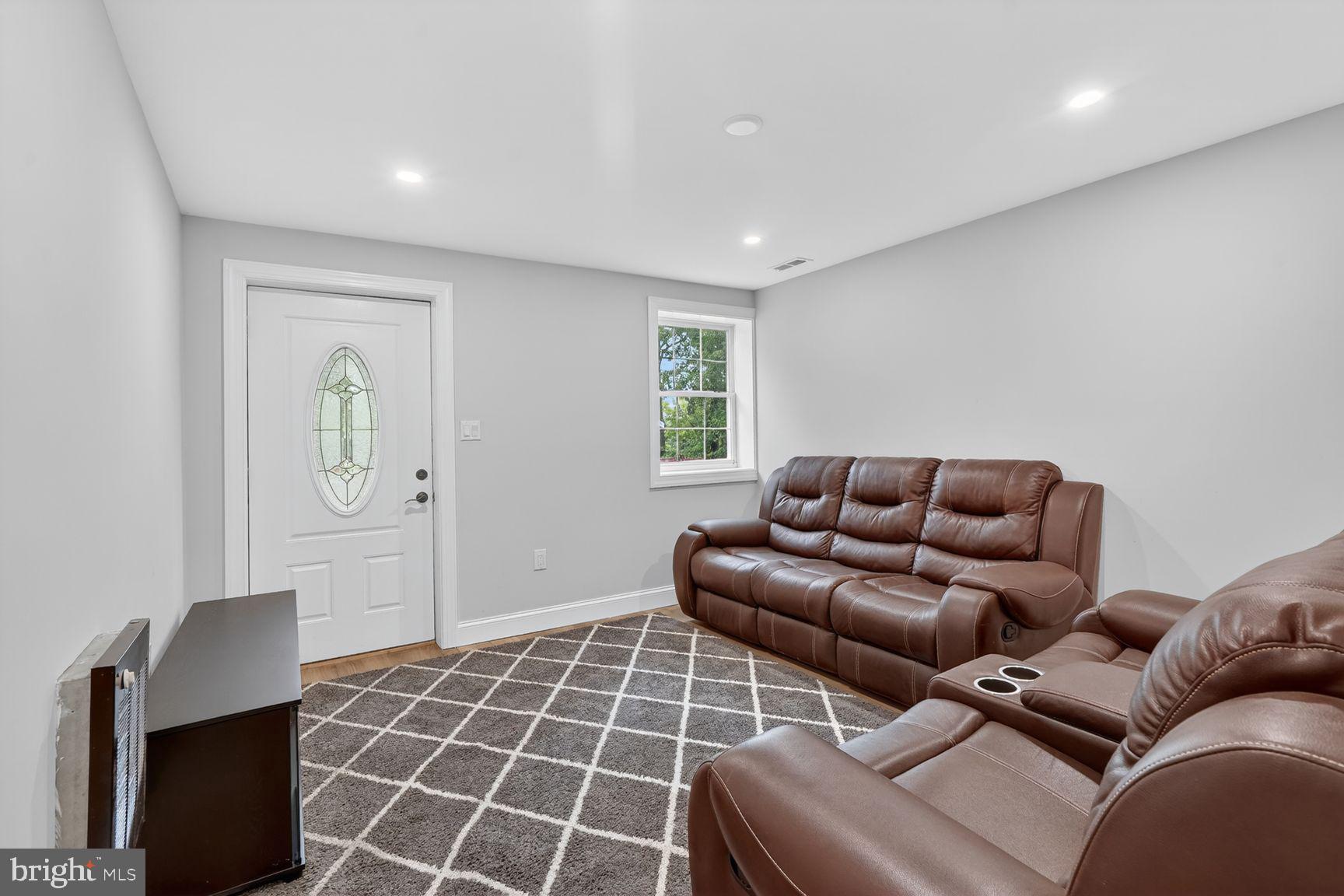 BERWYN HEIGHTS - Residential