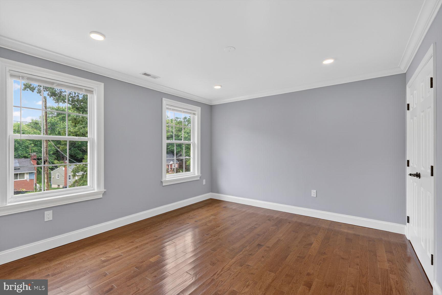 BERWYN HEIGHTS - Residential
