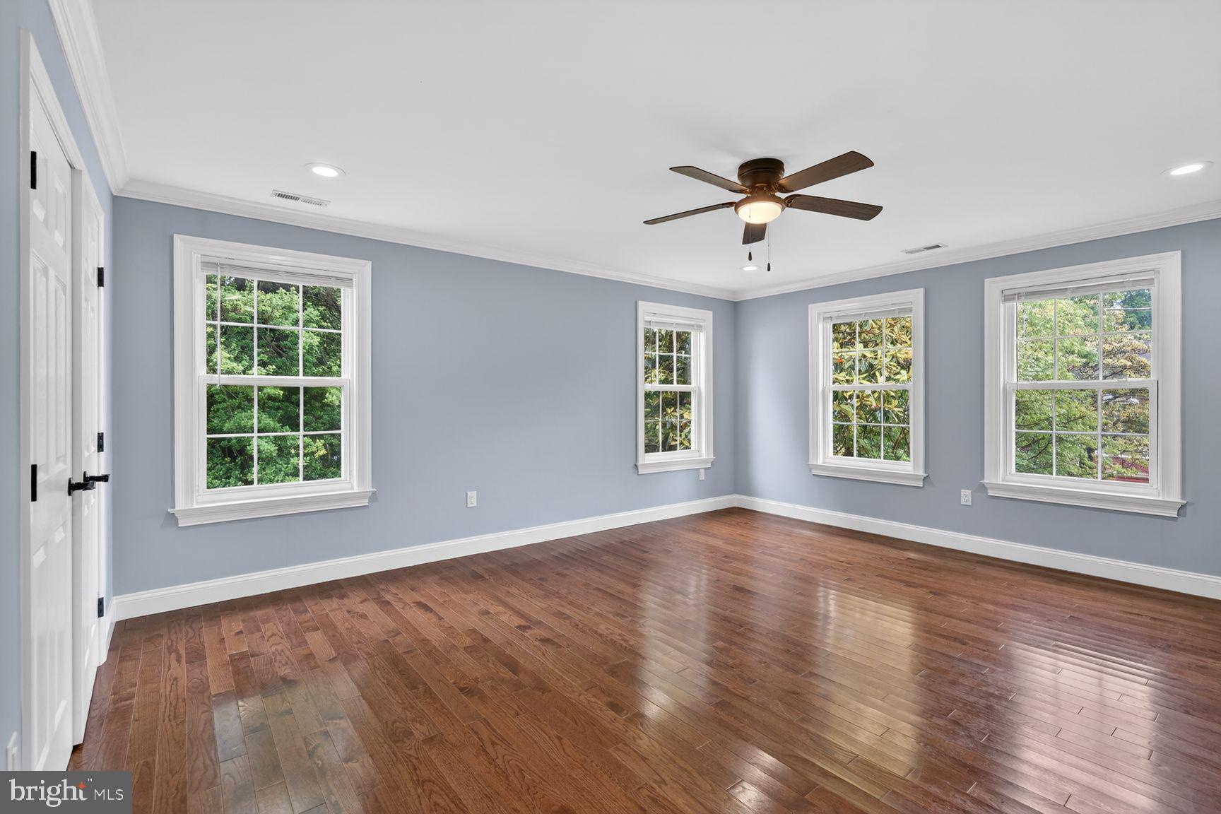 BERWYN HEIGHTS - Residential