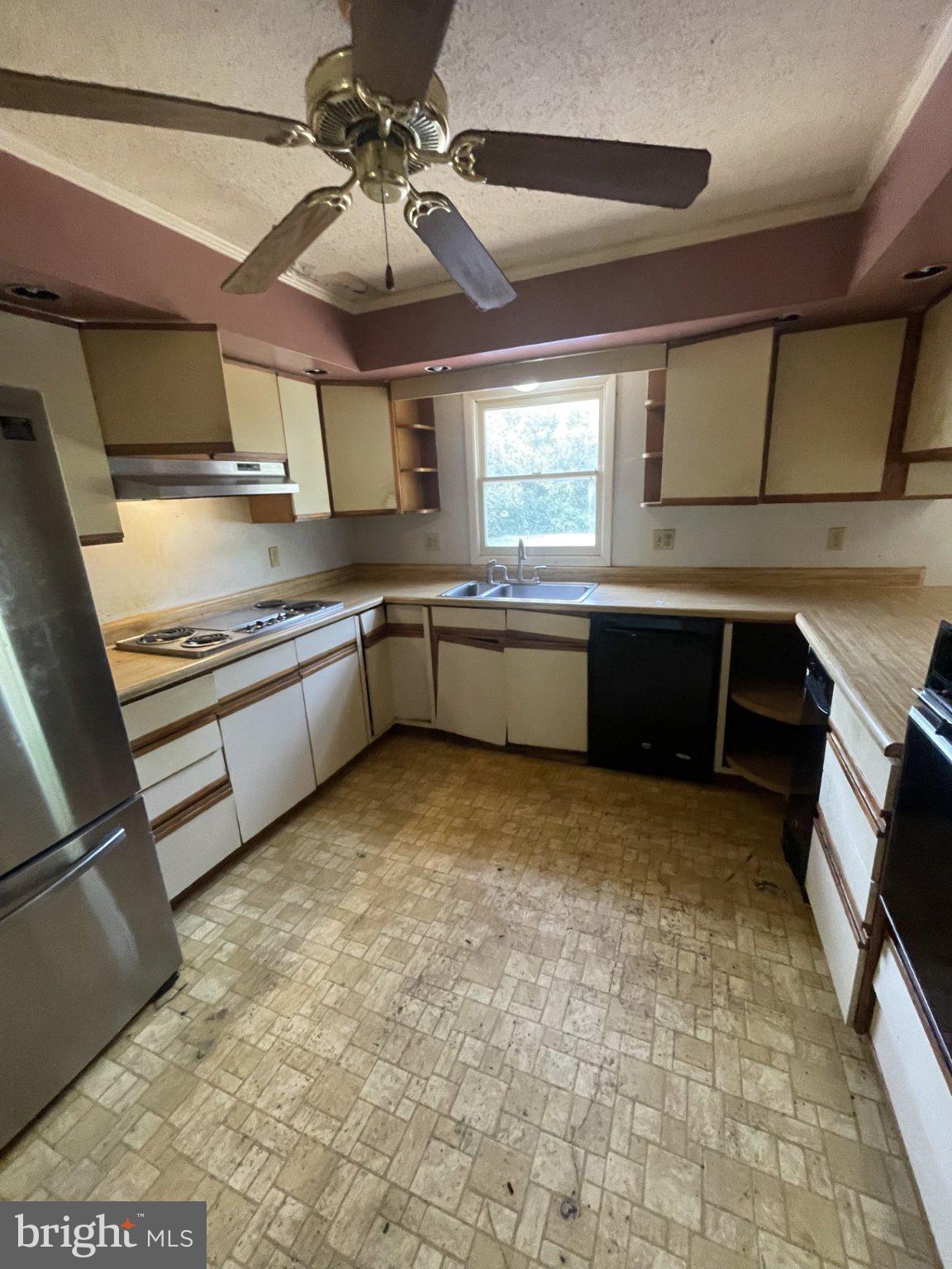 357 S EGG HARBOR ROAD