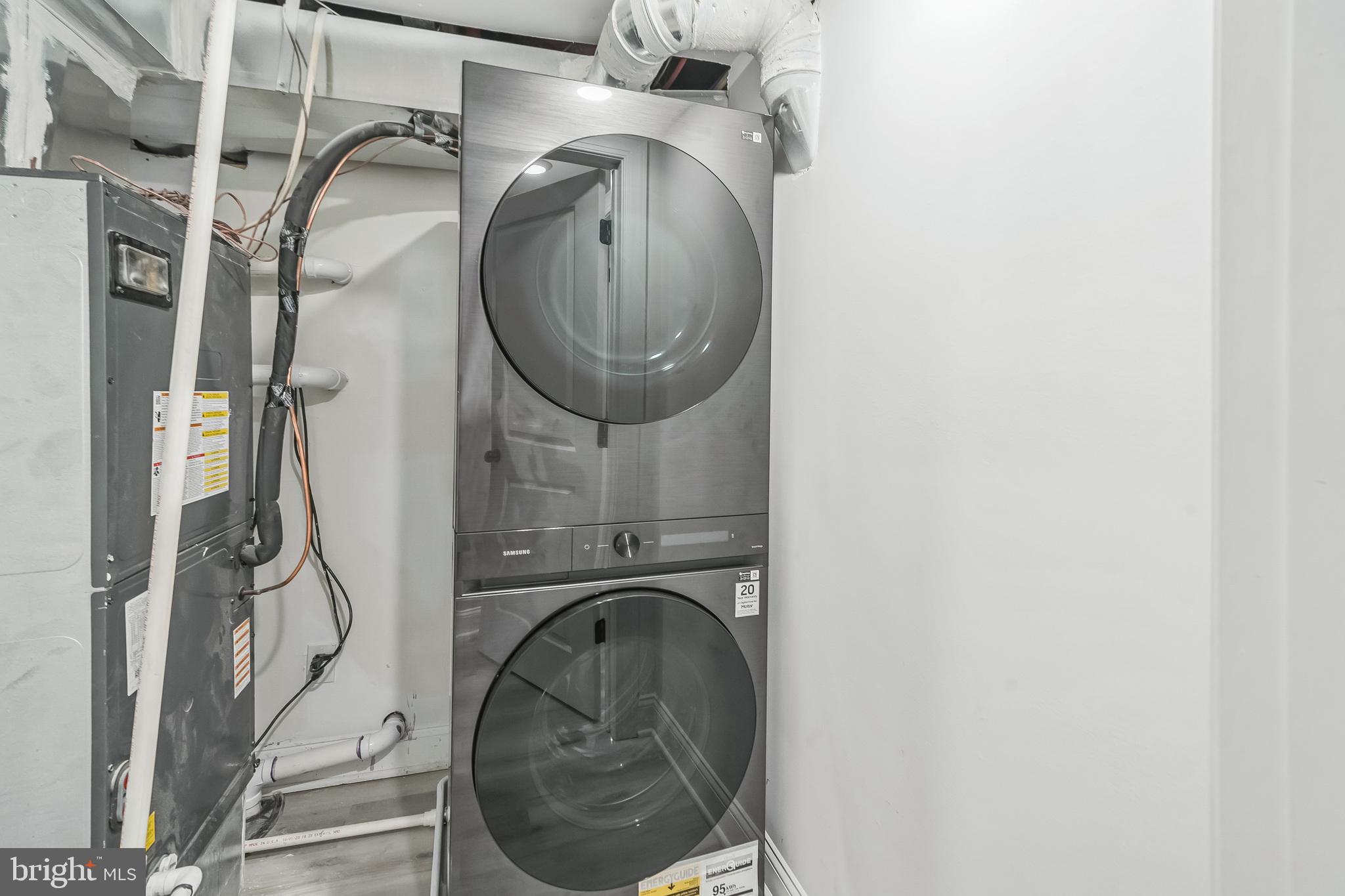 POINT BREEZE - Residential Lease