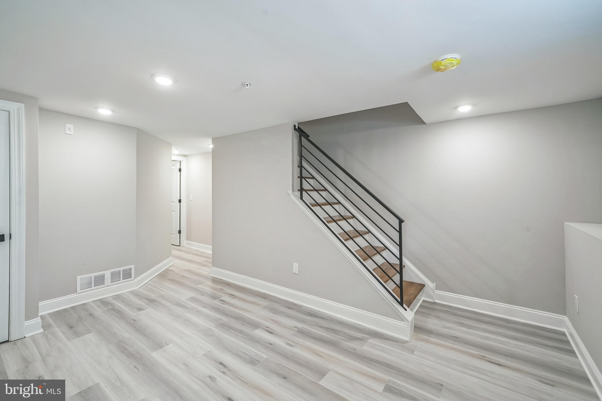 POINT BREEZE - Residential Lease