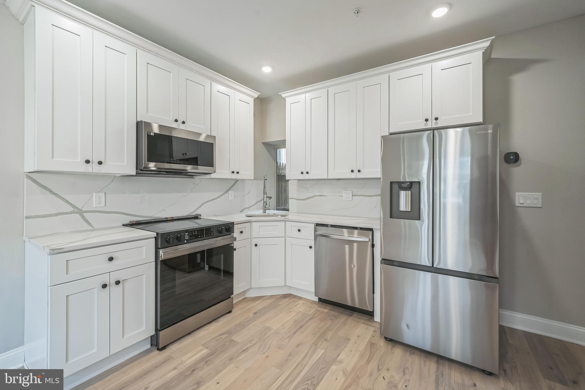 POINT BREEZE - Residential Lease