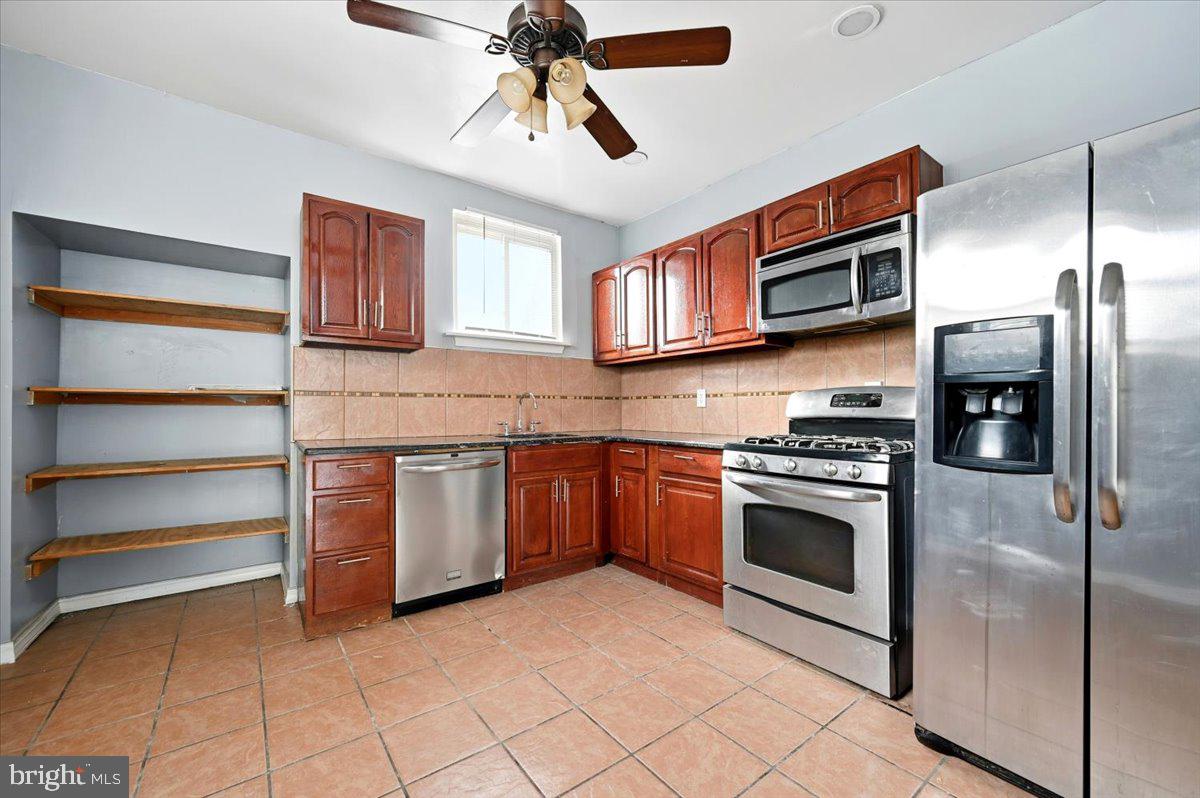 MAYFAIR - Residential