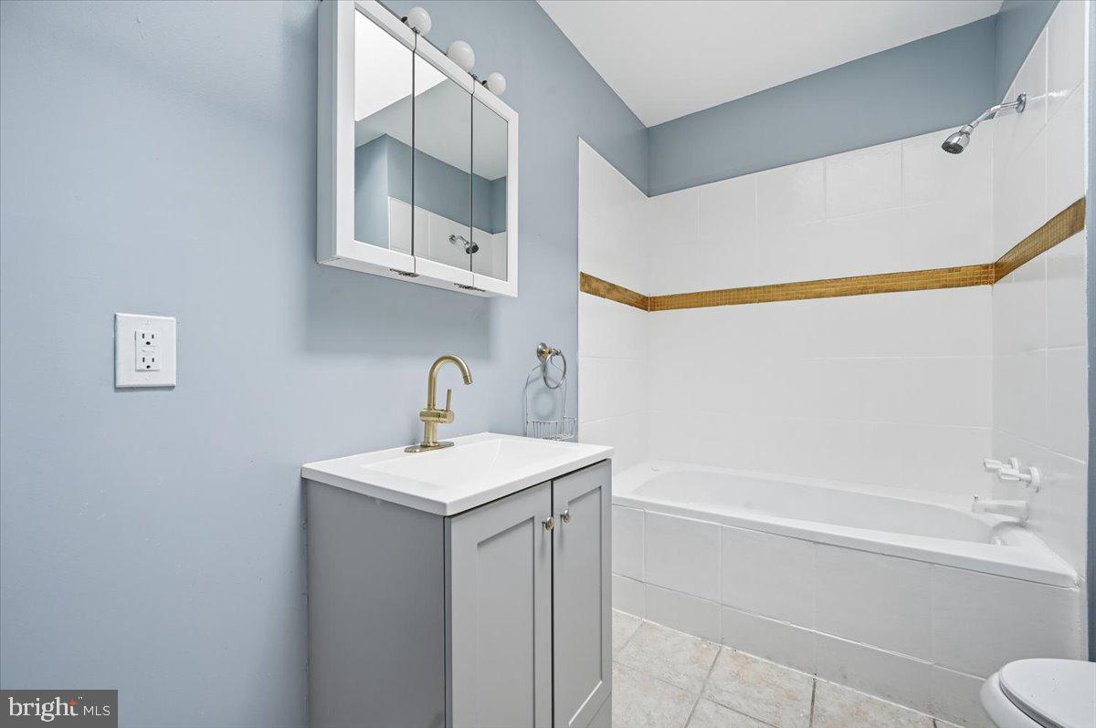 MAYFAIR - Residential