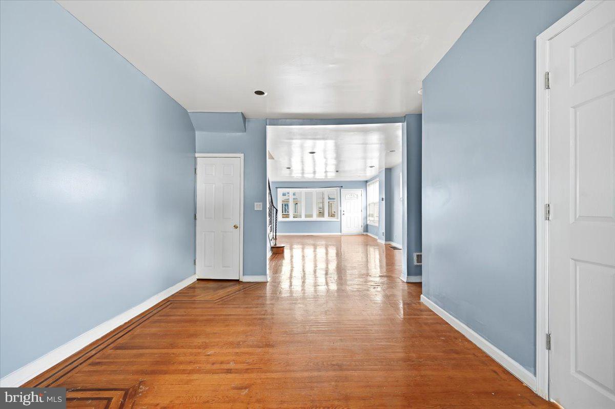 MAYFAIR - Residential