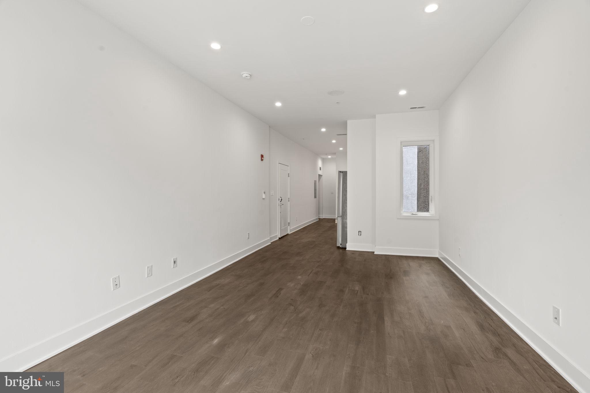 POINT BREEZE - Residential