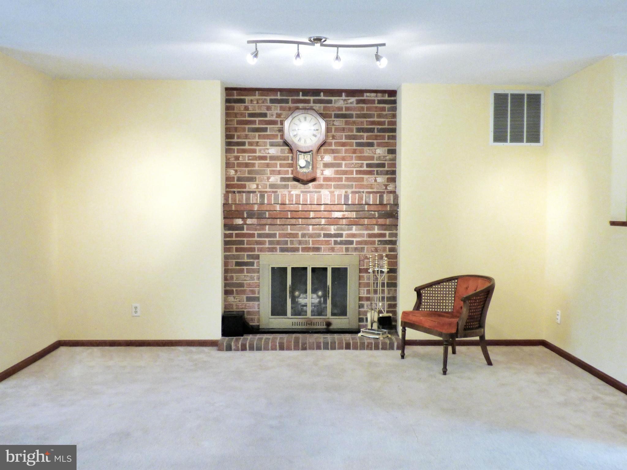 CEDAR COVE - Residential Lease