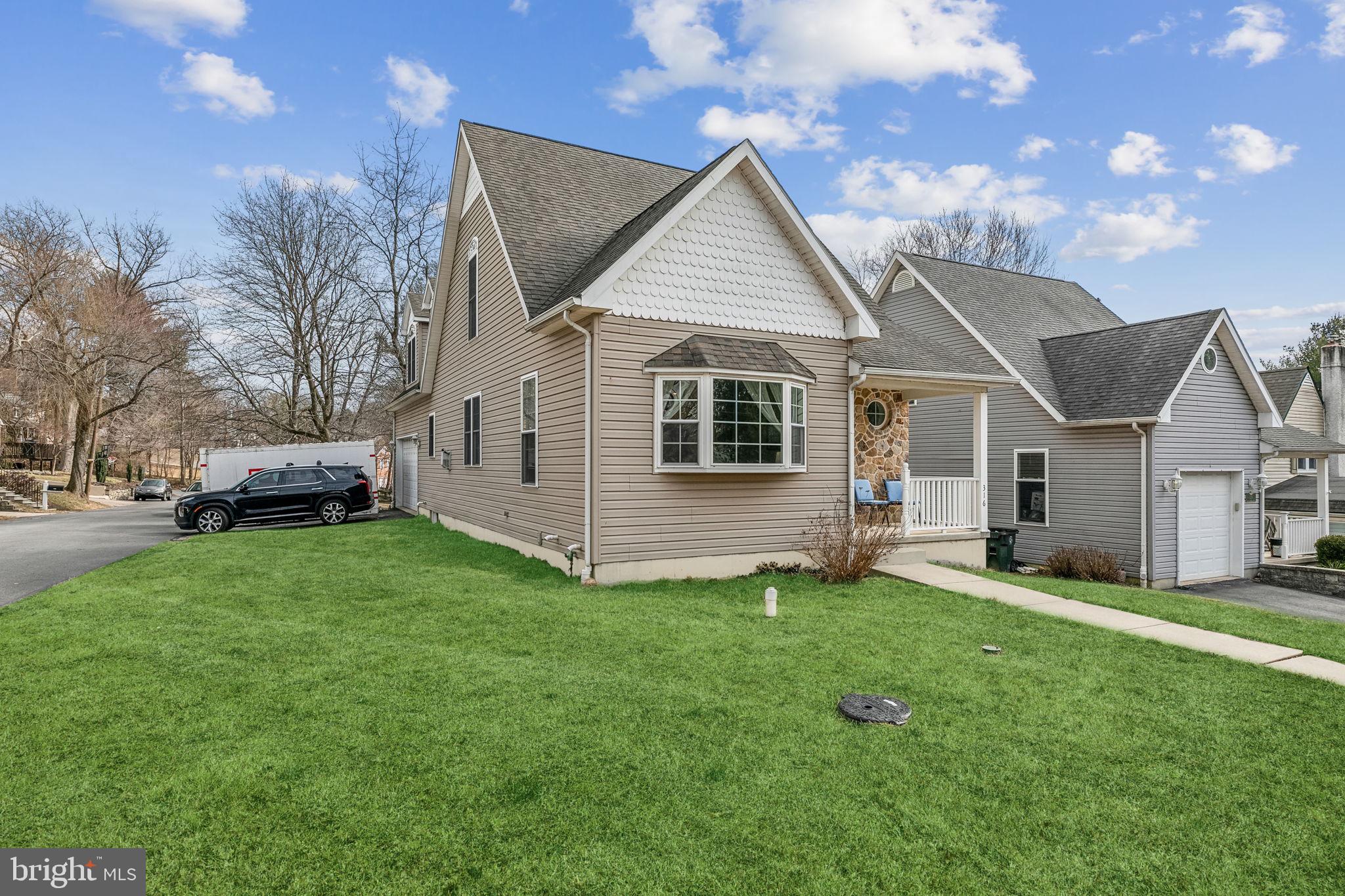 GARDEN CITY - Residential